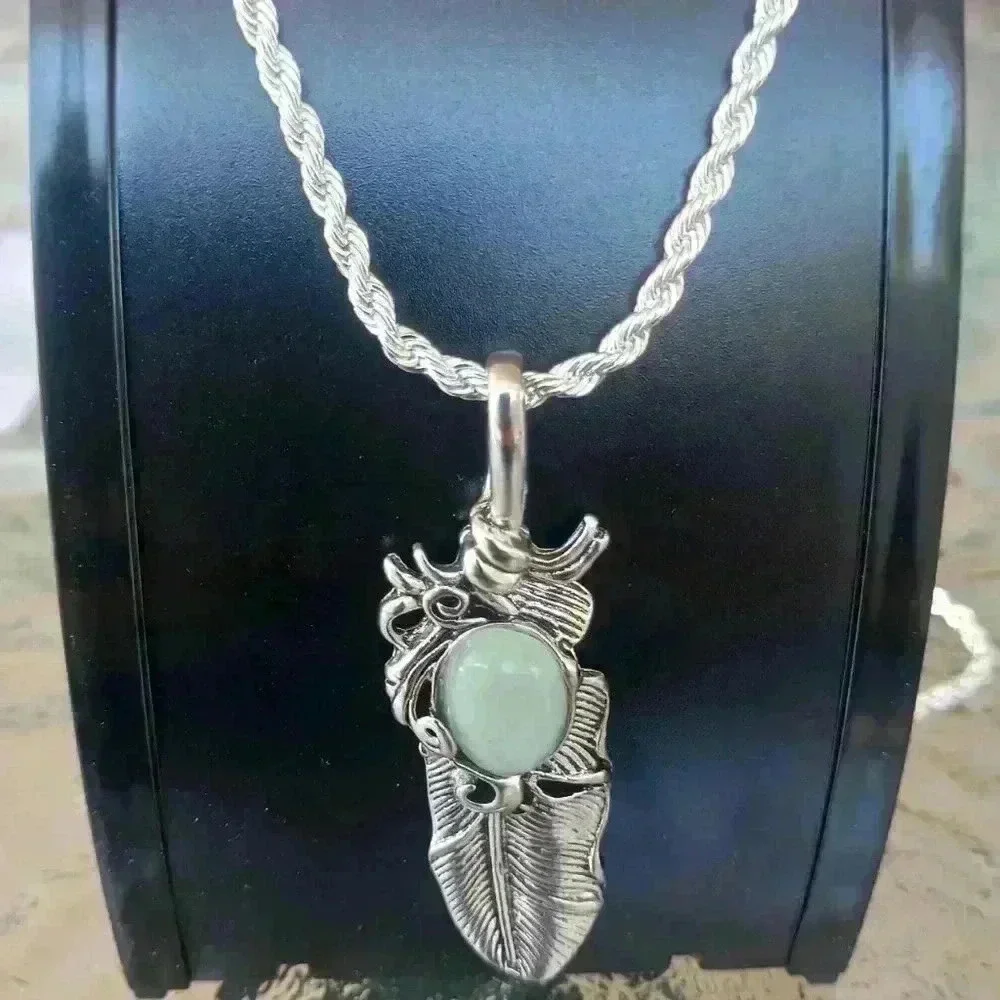 Feather on Rope Chain Necklace